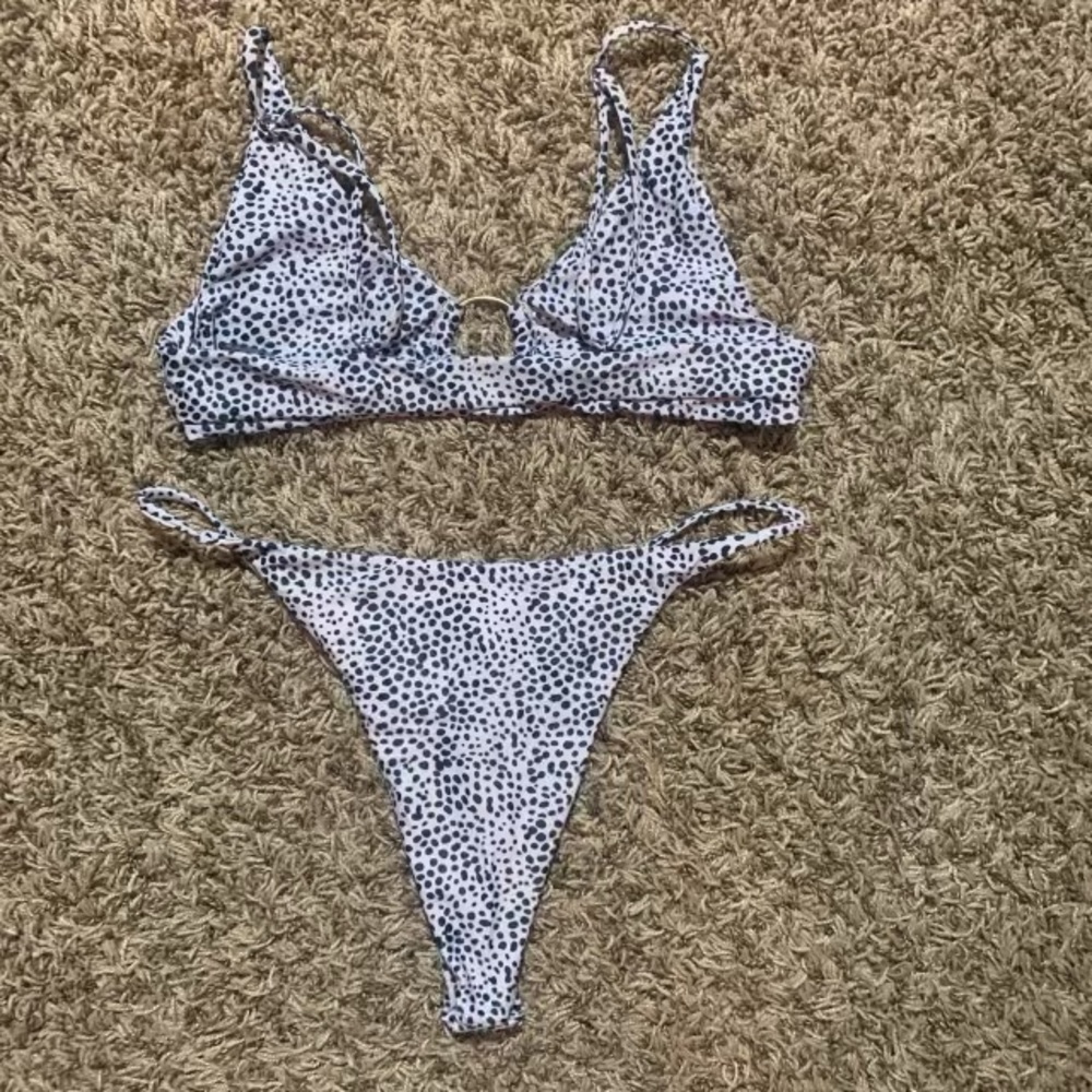 Black and white polka dot bikini, worn once!